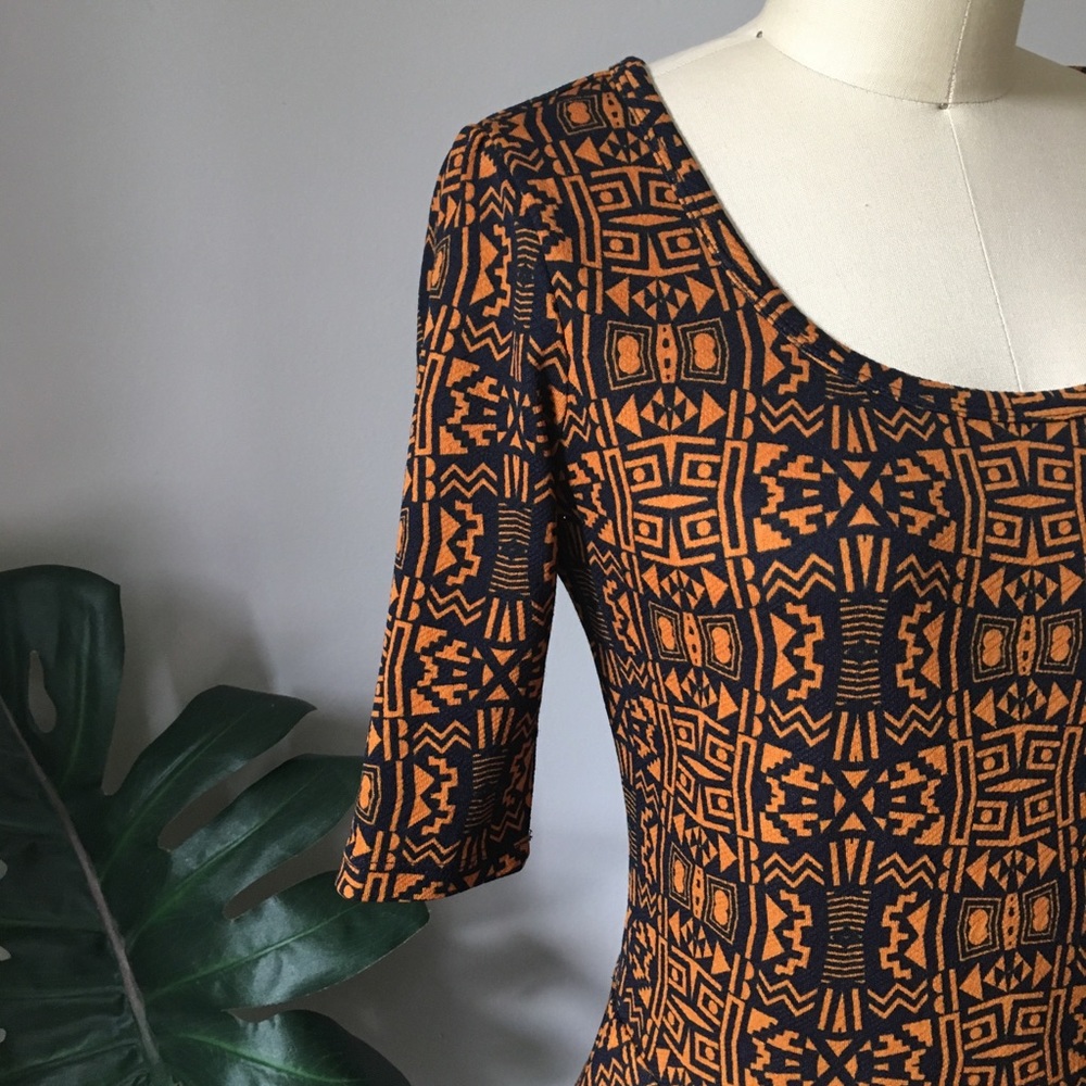 LuLaRoe • Abstract Print Short Sleeve Dress